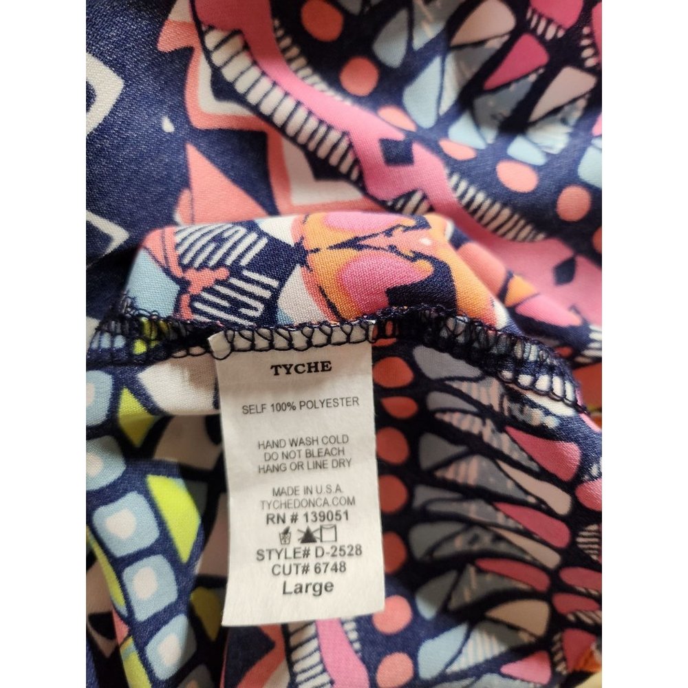 Geometric‎ Mini Dress Size Large - Picture 8 of 8